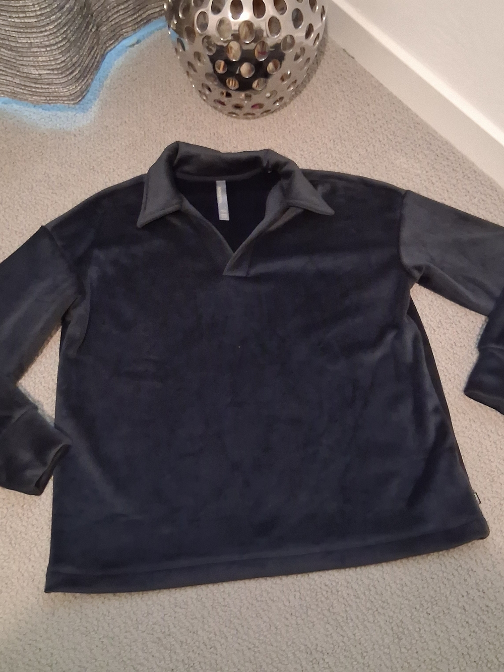 Mondetta Men's Navy Velour V-Neck Pullover